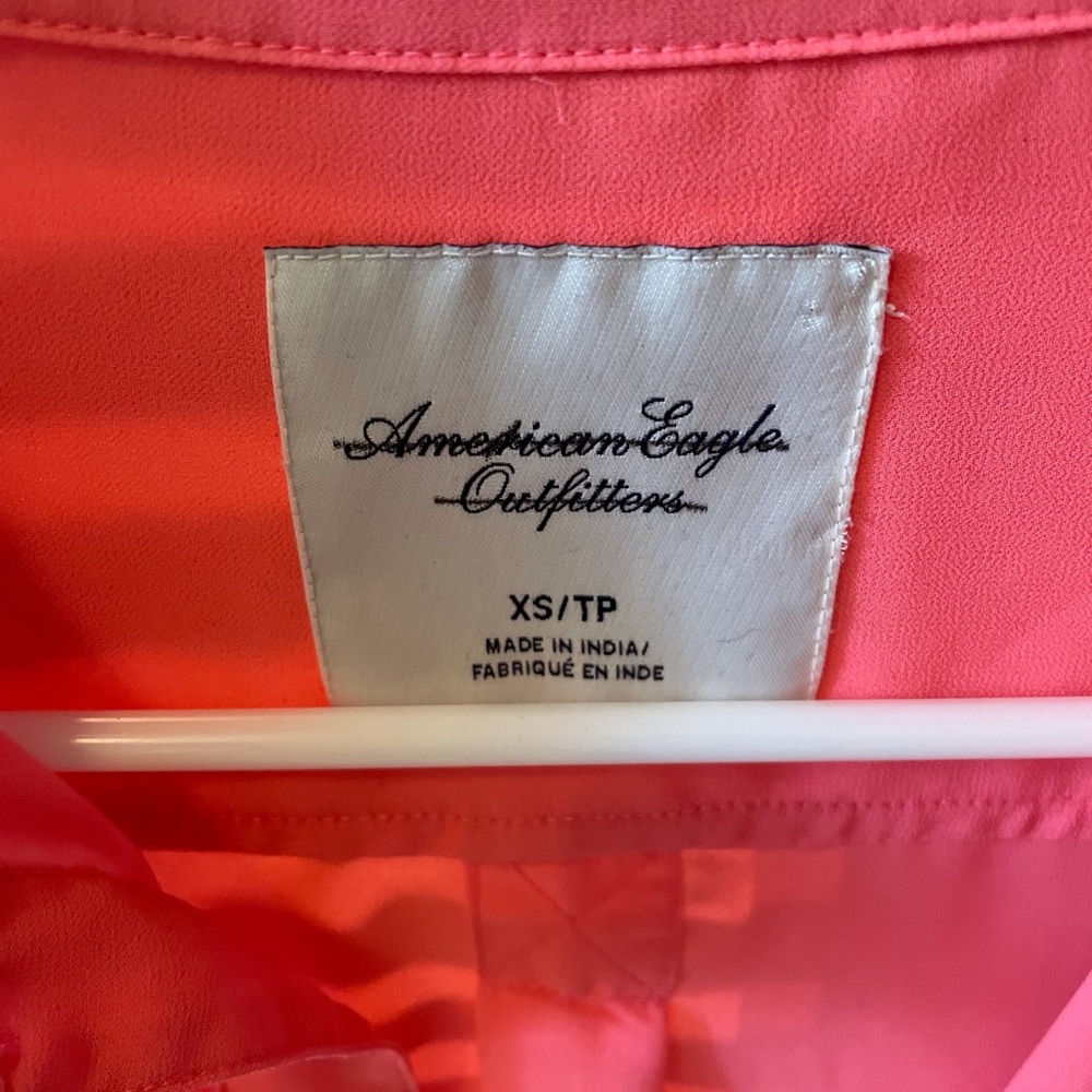 Pink button-up - Picture 7 of 7